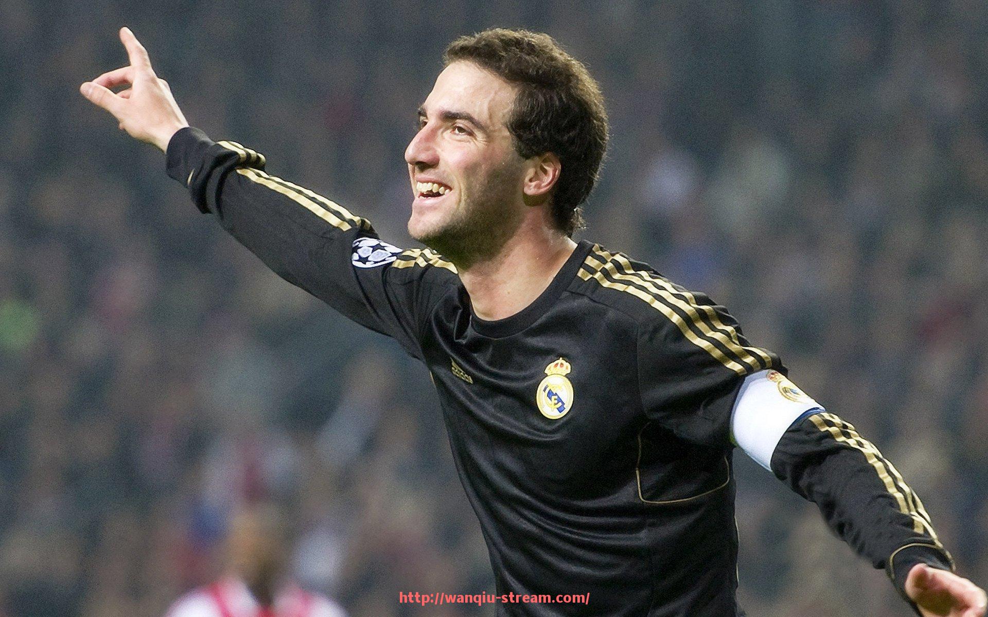 玩球直播-户外健身器材产品种类推荐：不同类型的户外健身器材及其适用场所介绍